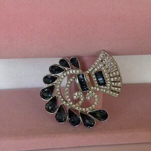 Vintage Unsigned Coro Style Montana Blue Rhinestone Cornucopia Brooch Pin 1950s